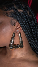 Load image into Gallery viewer, Ms. Parker&#39;s Earrings

