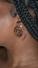 Load image into Gallery viewer, Makeda&#39;s Earrings
